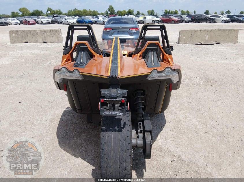 2015 POLARIS SLINGSHOT — фото 6