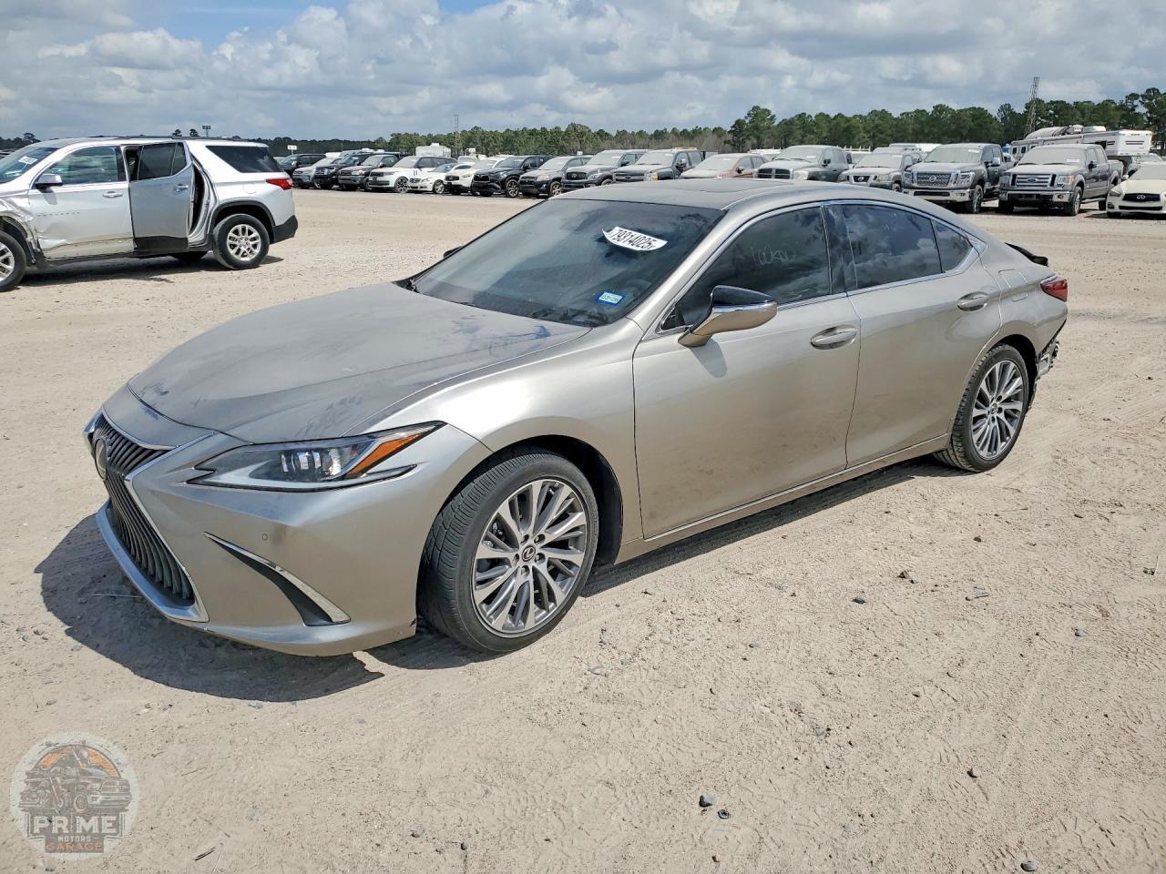 2021 LEXUS ES — фото 1
