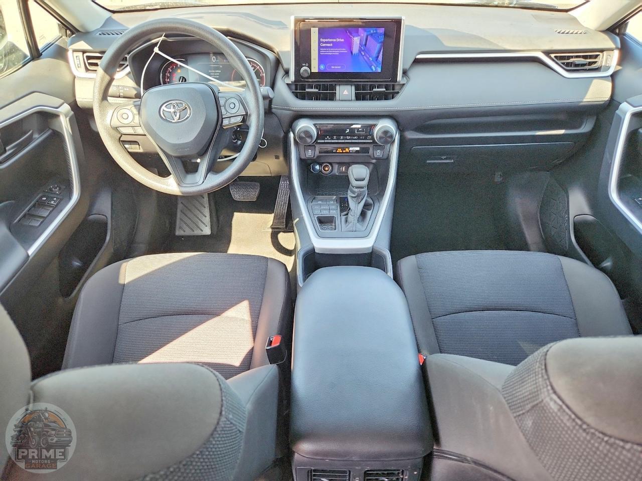 2025 TOYOTA RAV4 — фото 6