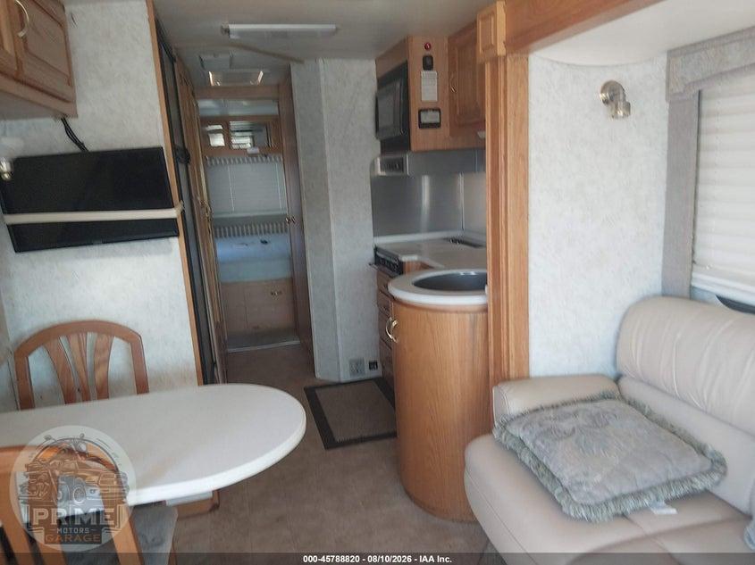 2004 WORKHORSE CUSTOM CHASSIS MOTORHOME CHASSIS P3500 — фото 8