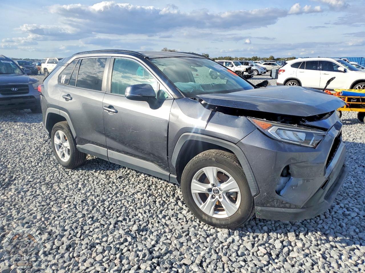 2021 TOYOTA RAV4 — фото 10