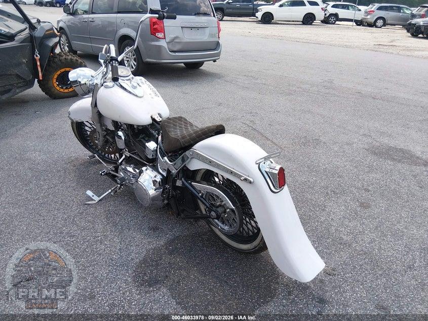 2017 HARLEY-DAVIDSON FLSTC (HERITAGE SOFTAIL CLASSIC) HERITAGE SOFTAIL CLASSIC — фото 3