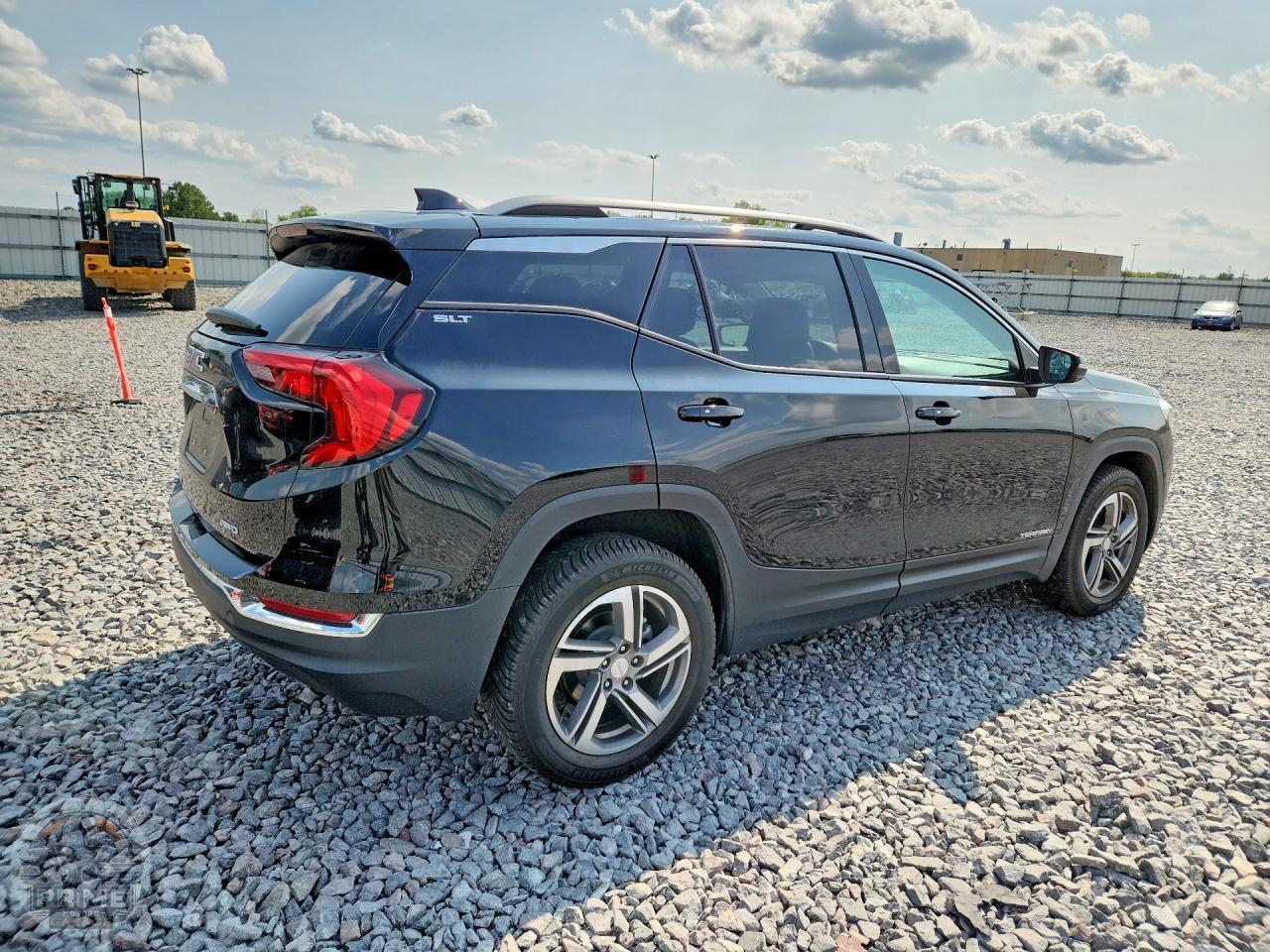2021 GMC TERRAIN — фото 3