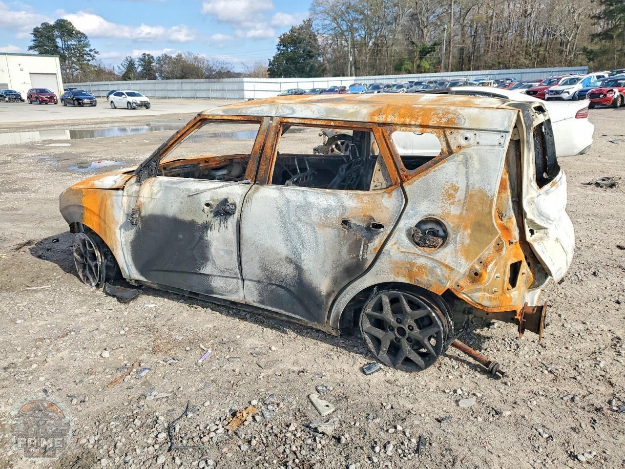 2025 KIA SOUL — фото 2