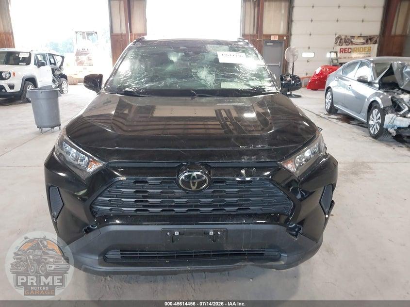 2020 TOYOTA RAV4 LE — фото 12