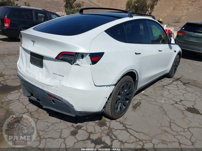 2021 TESLA MODEL Y LONG RANGE DUAL MOTOR ALL-WHEEL DRIVE — фото 4