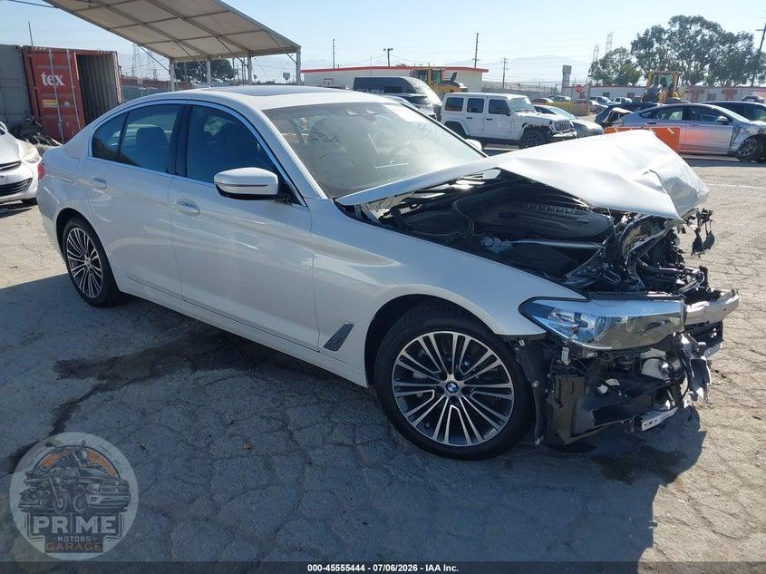 2019 BMW 540I — фото 1