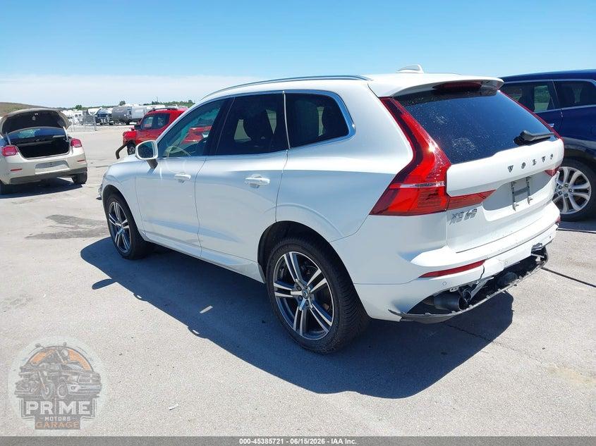 2021 VOLVO XC60 T5 MOMENTUM — фото 3