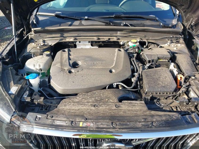 2025 VOLVO XC40 B5 CORE BRIGHT THEME — фото 10