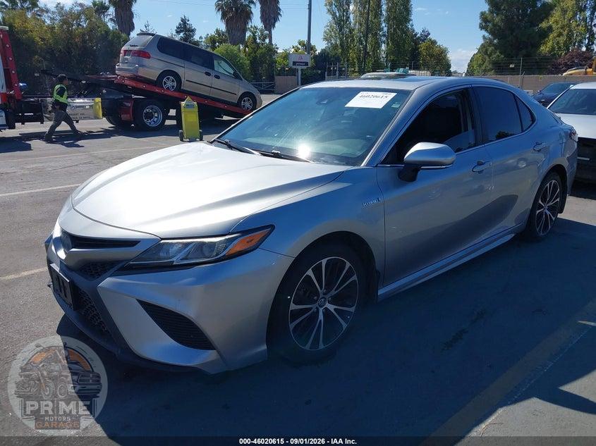 2019 TOYOTA CAMRY HYBRID SE — фото 2
