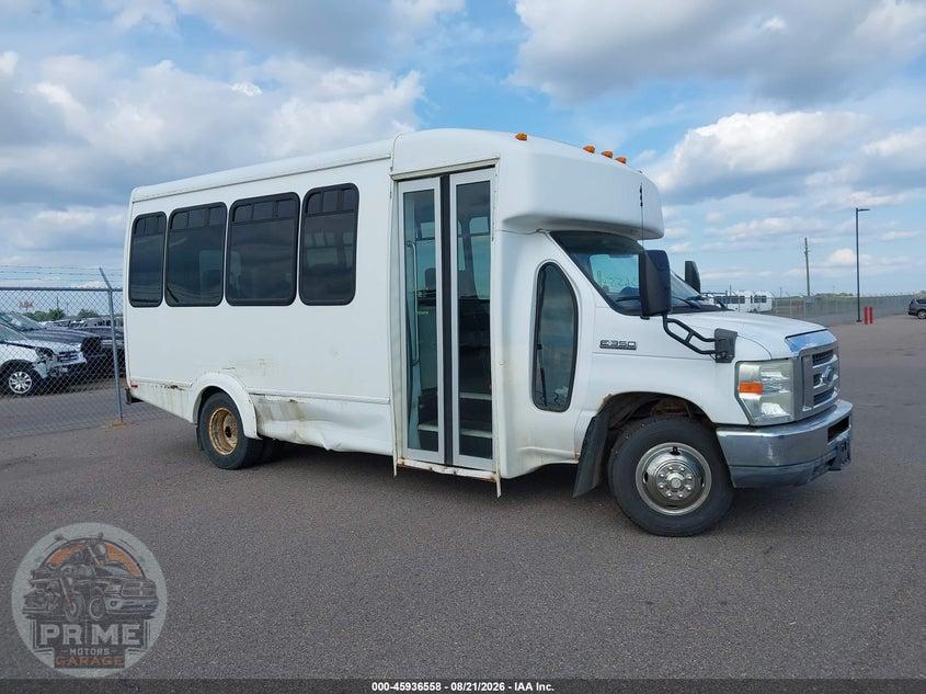 2011 FORD E-350 CUTAWAY — фото 11