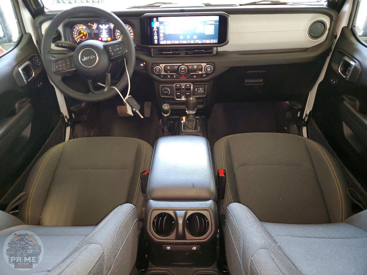 2025 JEEP WRANGLER — фото 8