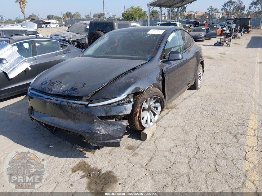 2026 TESLA MODEL Y PREMIUM REAR-WHEEL DRIVE/REAR-WHEEL DRIVE — фото 2