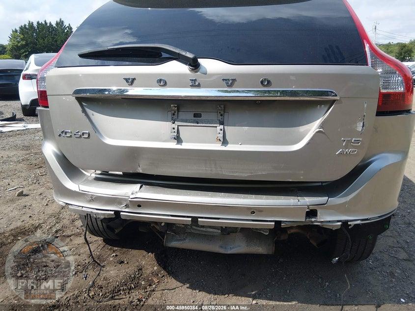 2015 VOLVO XC60 T5/T5 PREMIER — фото 6