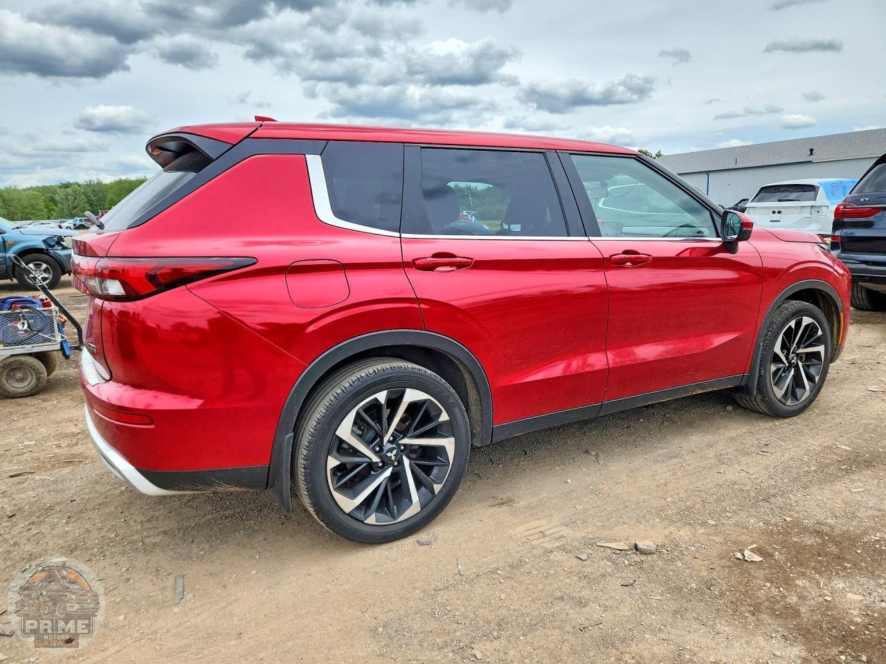 2023 MITSUBISHI OUTLANDER — фото 3