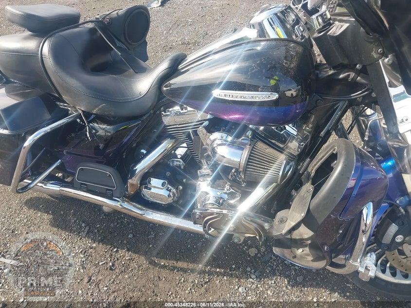 2010 HARLEY-DAVIDSON FLHTK (ULTRA LIMITED) — фото 8