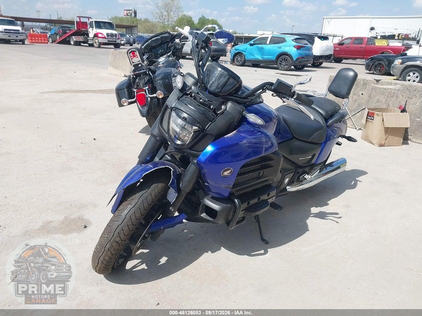 2014 HONDA GL1800 C — фото 2
