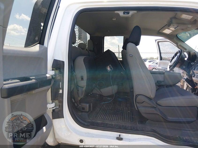 2020 FORD F-350 CHASSIS XL — фото 6