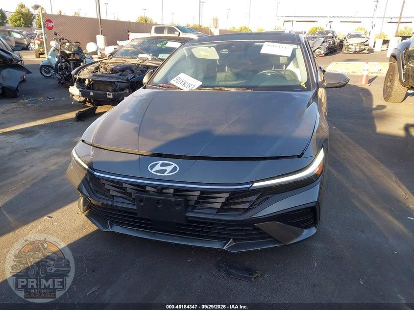 2025 HYUNDAI ELANTRA LIMITED — фото 13