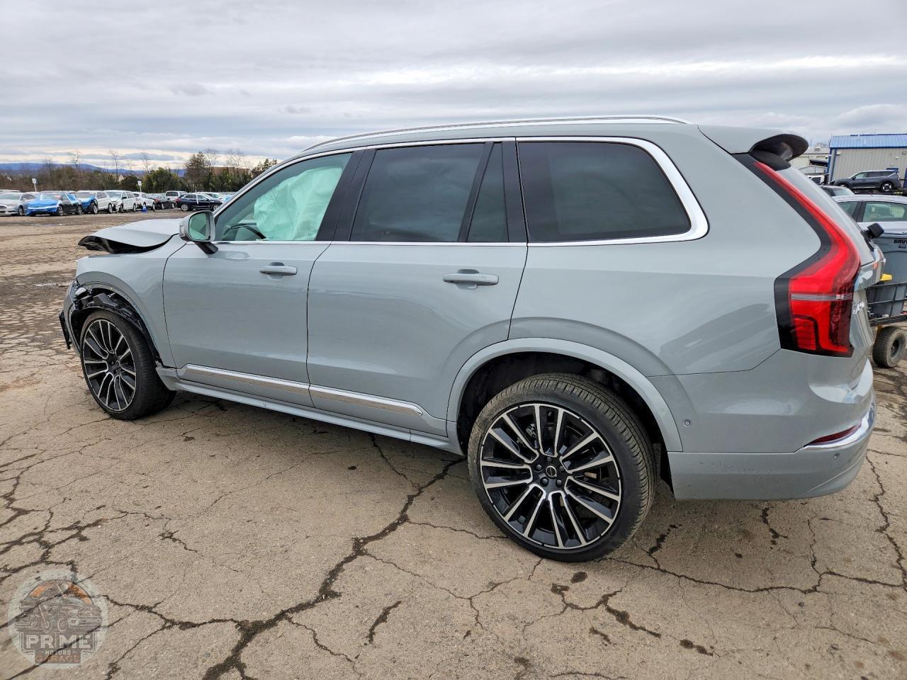 2025 VOLVO XC90 — фото 2