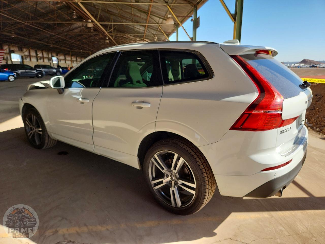 2021 VOLVO XC60 — фото 2