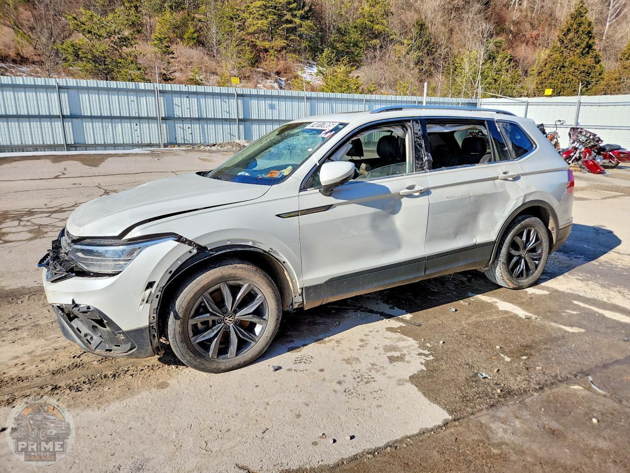 2023 VOLKSWAGEN TIGUAN — фото 1