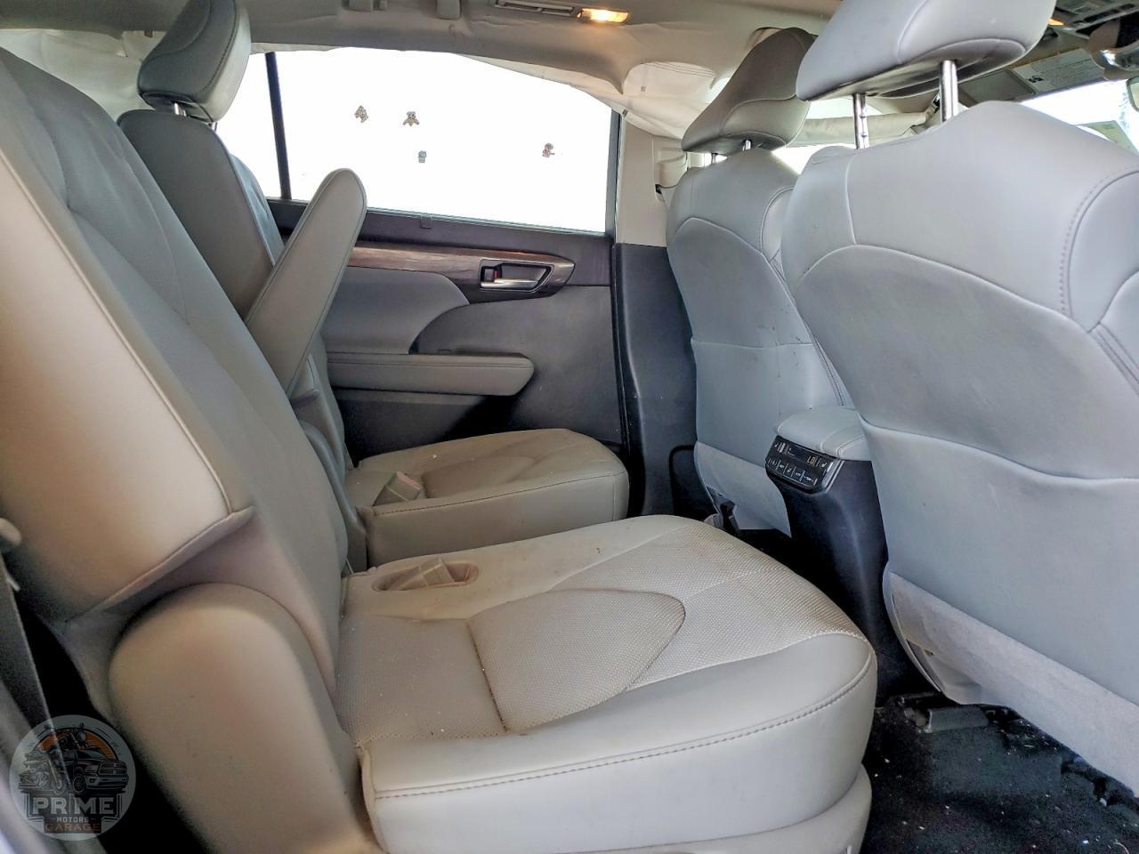 2020 TOYOTA HIGHLANDER — фото 19