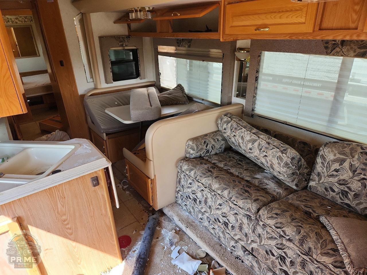2004 WORKHORSE MOTORHOME — фото 11