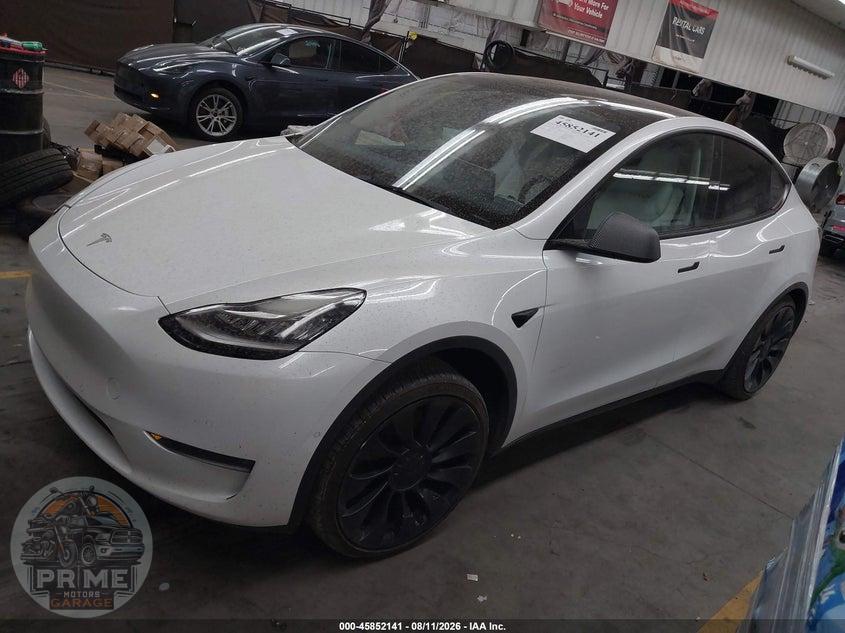 2022 TESLA MODEL Y LONG RANGE DUAL MOTOR ALL-WHEEL DRIVE — фото 2