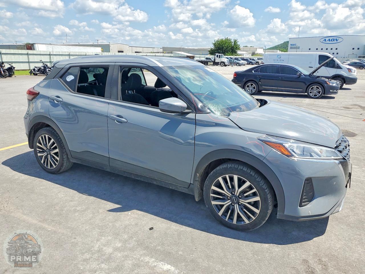 2022 NISSAN KICKS — фото 4
