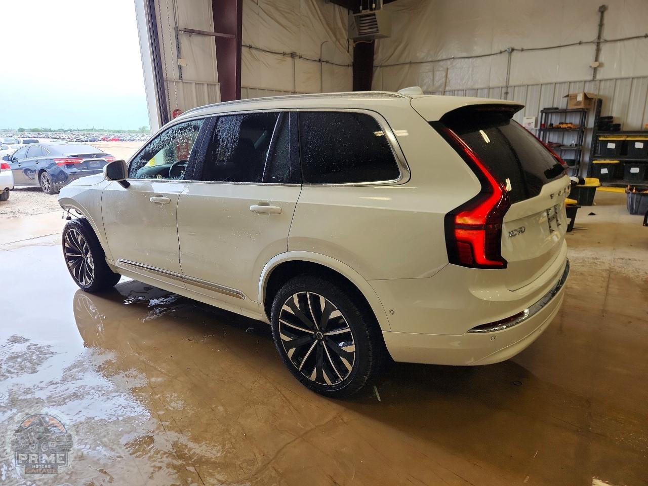 2026 VOLVO XC90 — фото 2