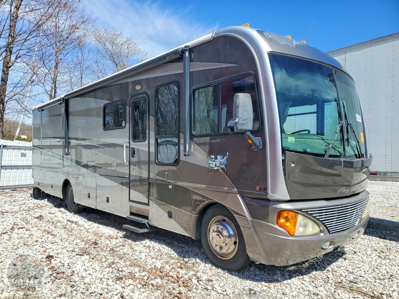2005 WORKHORSE MOTORHOME — фото 1