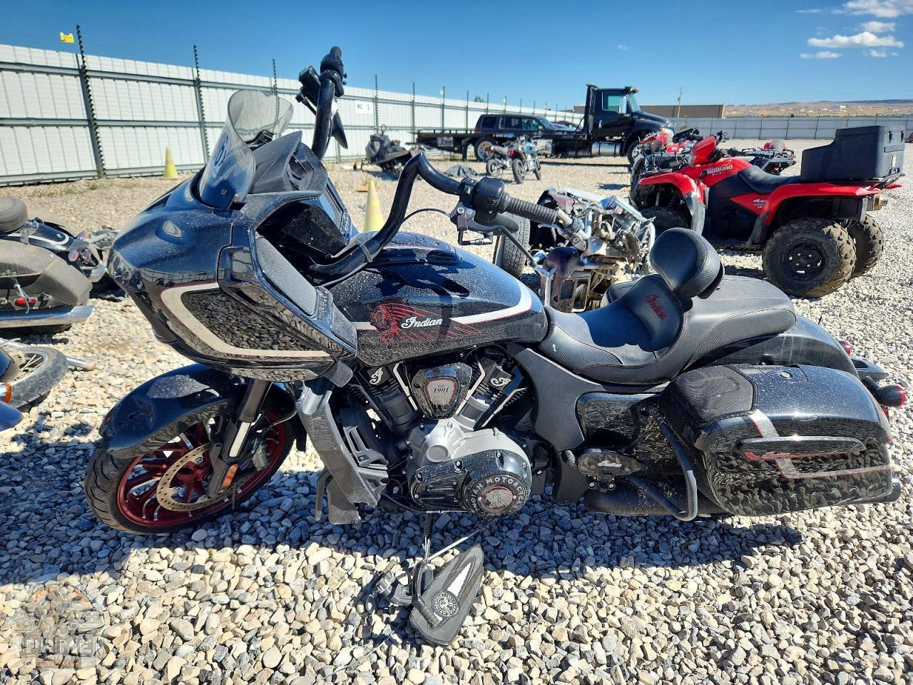 2024 INDIAN MOTORCYCLE CO. CHALLENGER — фото 3