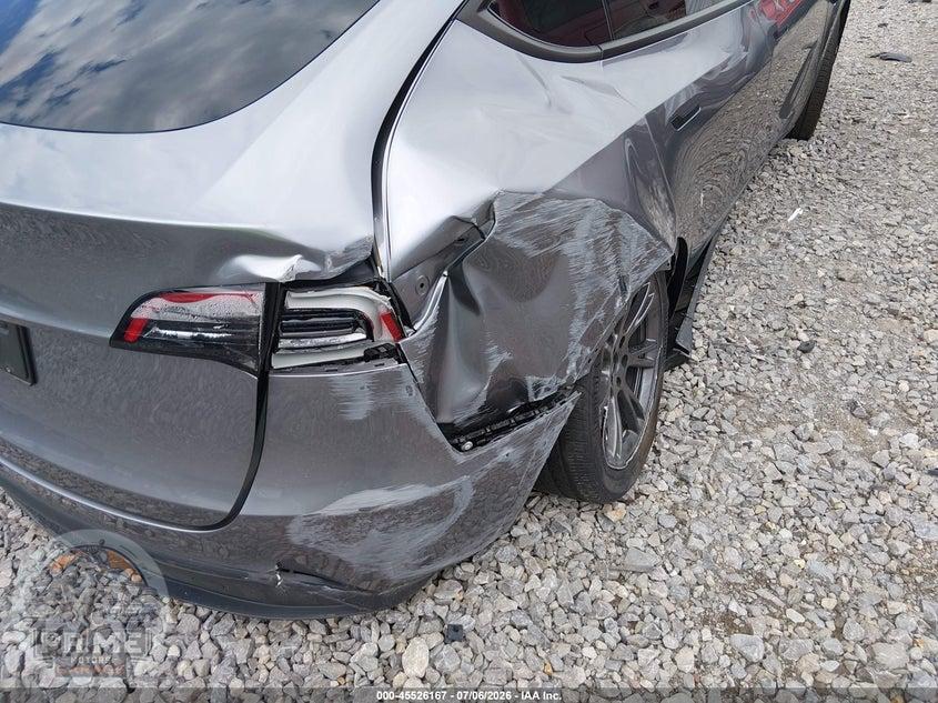 2025 TESLA MODEL Y LONG RANGE DUAL MOTOR REAR-WHEEL DRIVE — фото 19