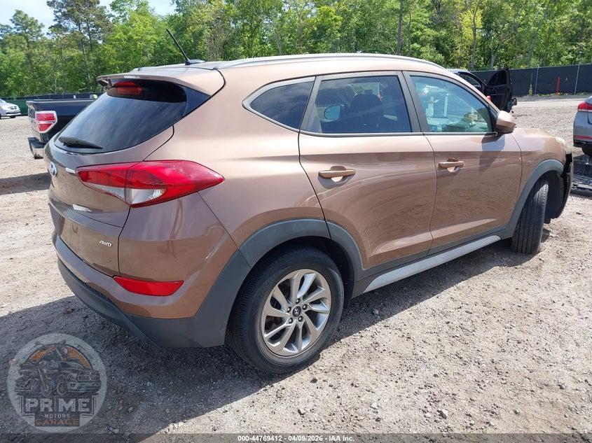 2017 HYUNDAI TUCSON SE — фото 4