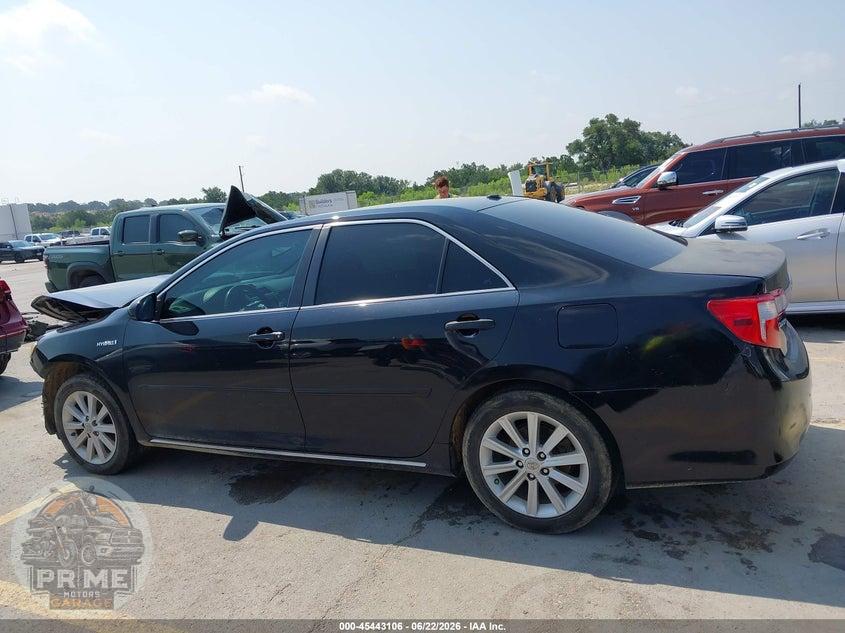 2013 TOYOTA CAMRY HYBRID LE/XLE — фото 15