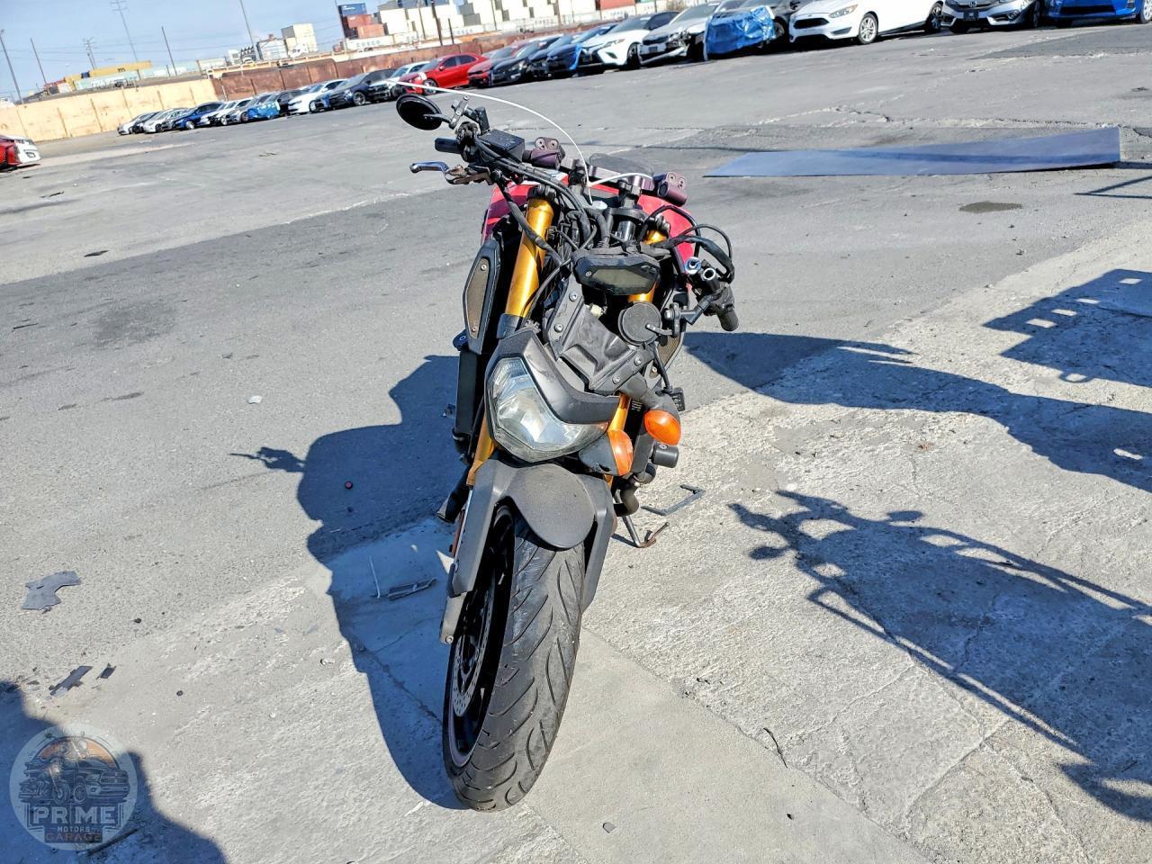 2014 YAMAHA FZ09 — фото 2