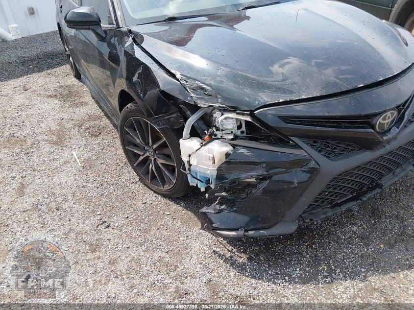 2018 TOYOTA CAMRY SE — фото 6
