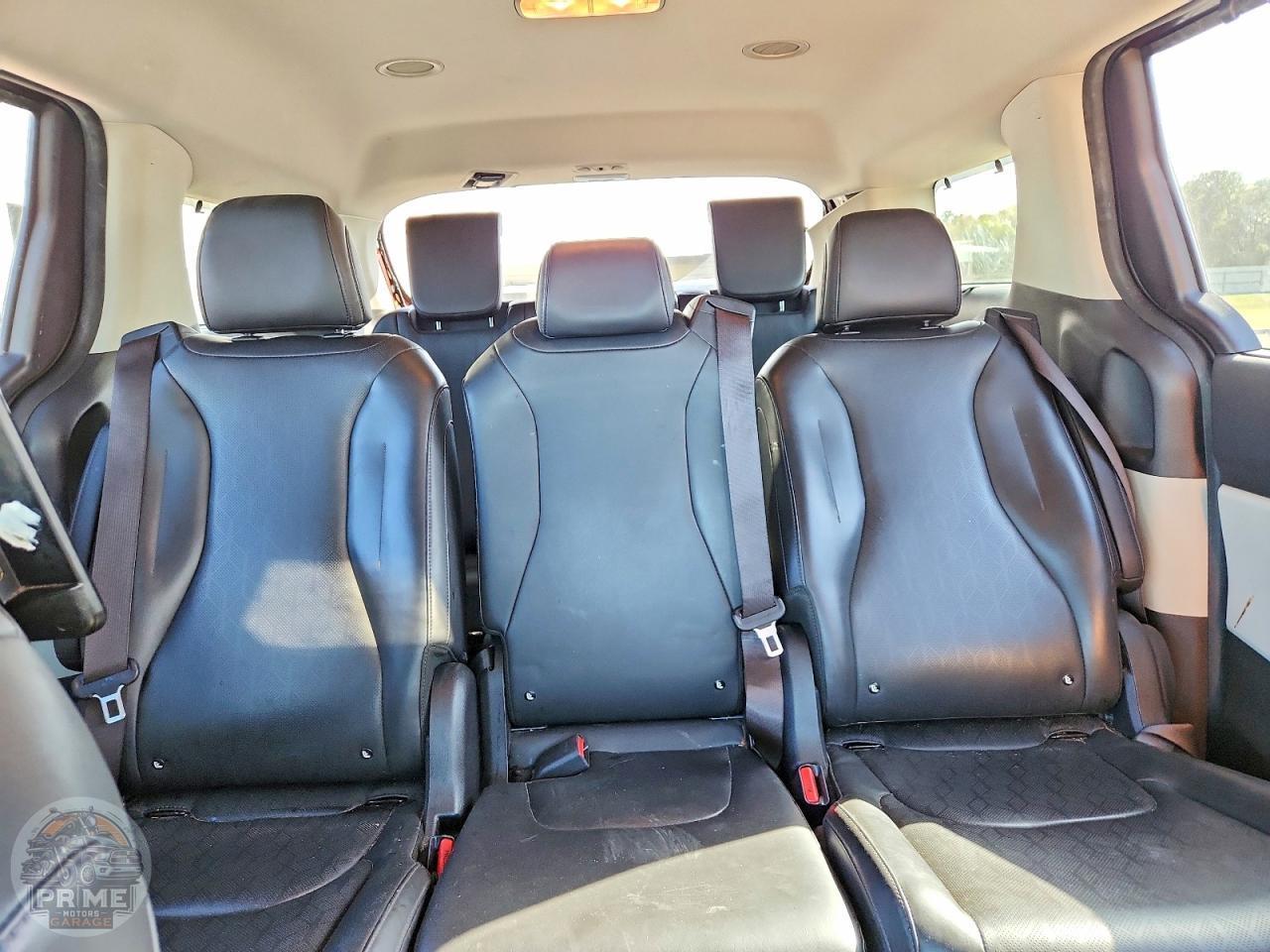 2022 KIA CARNIVAL — фото 10