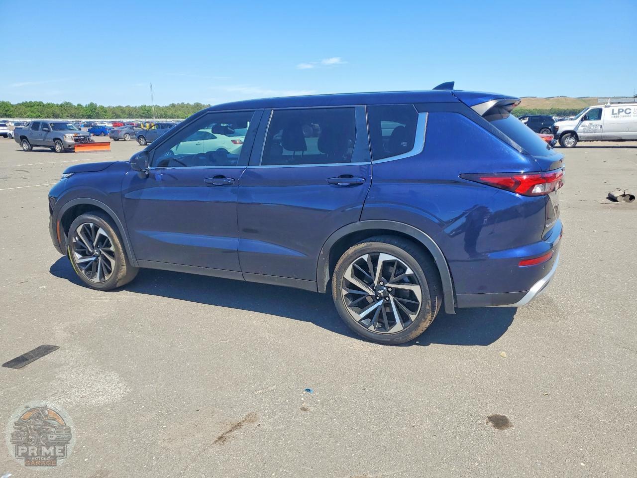 2022 MITSUBISHI OUTLANDER — фото 2