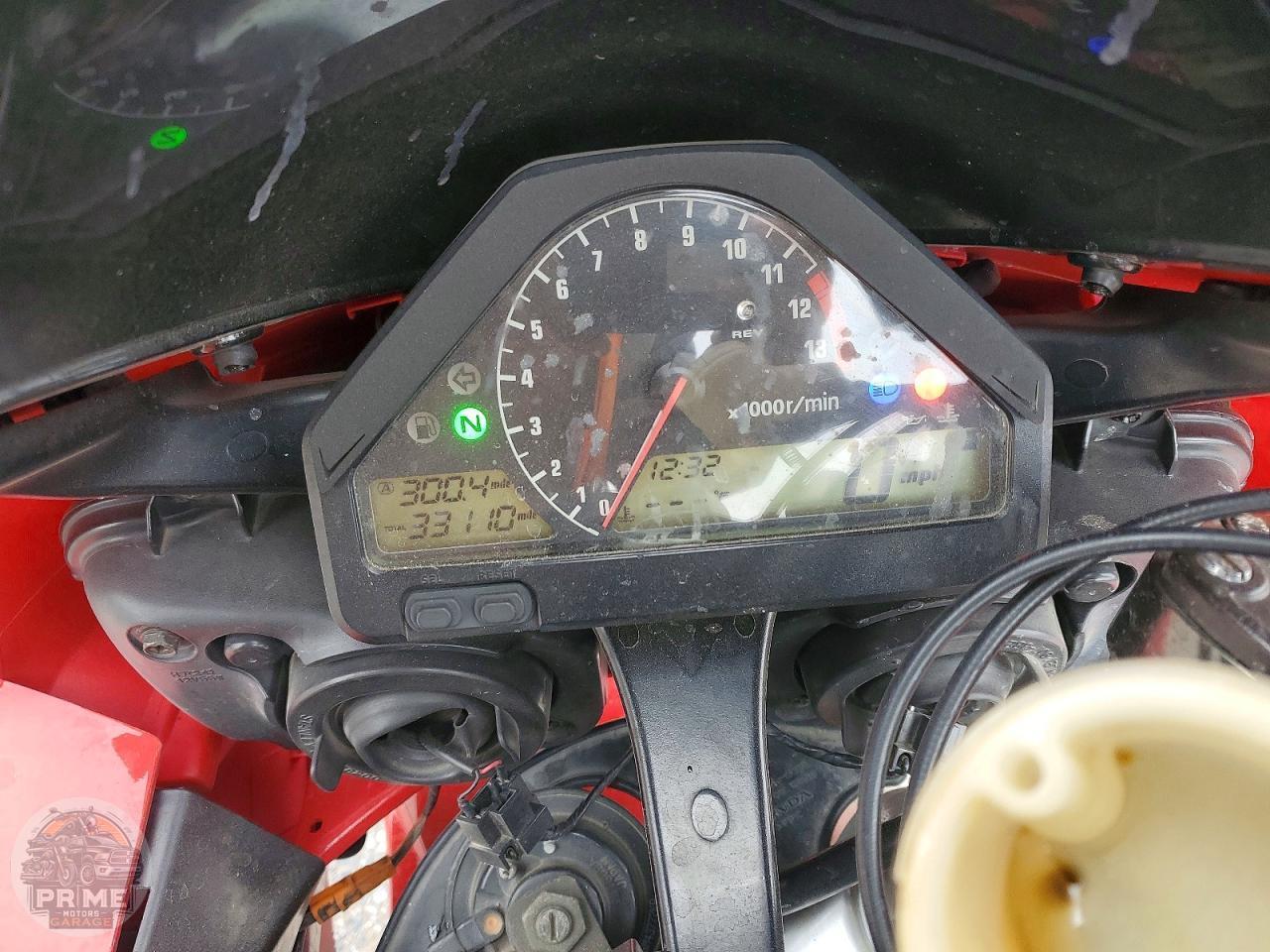 2004 HONDA CBR1000 — фото 19