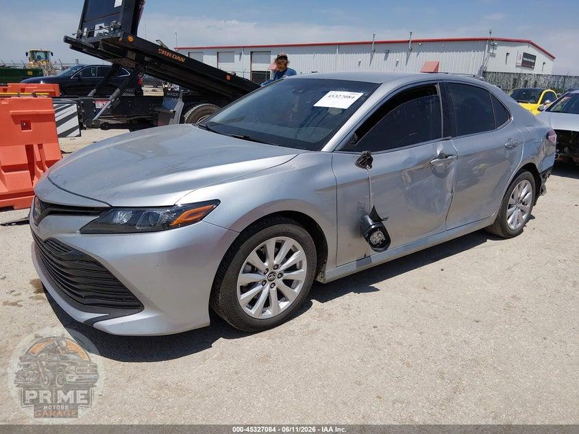2018 TOYOTA CAMRY LE — фото 2
