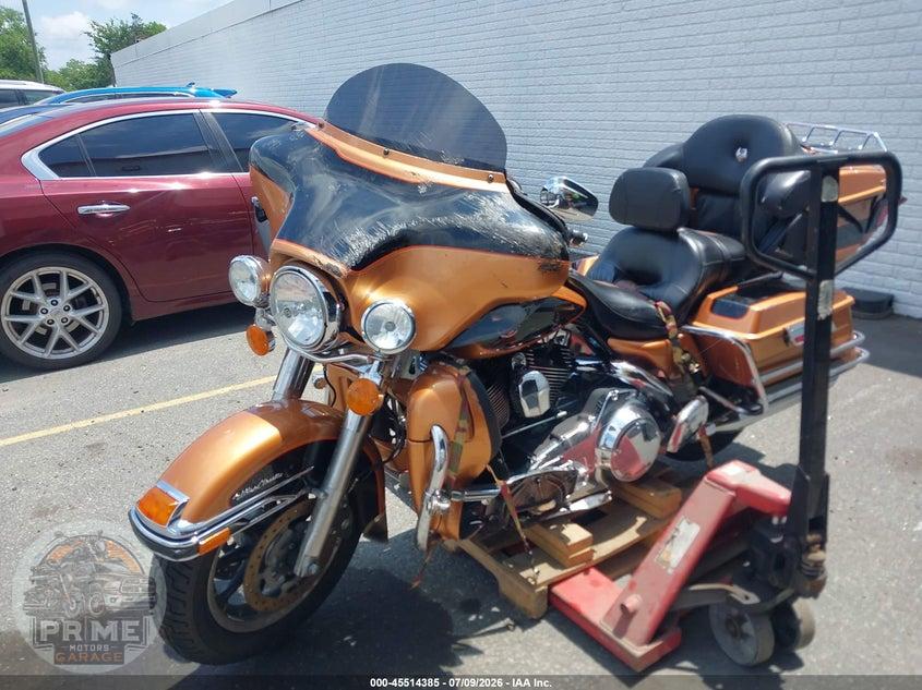 2008 HARLEY-DAVIDSON FLHTCUI (ULTRA CLASSIC ELECTRA GLIDE) 105TH ANNIVERSARY EDITION — фото 2