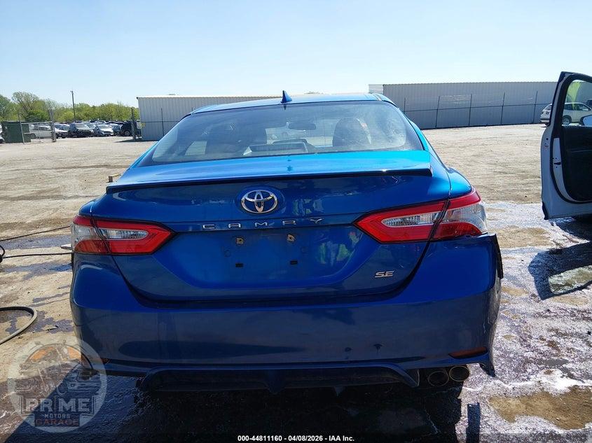 2019 TOYOTA CAMRY SE — фото 16