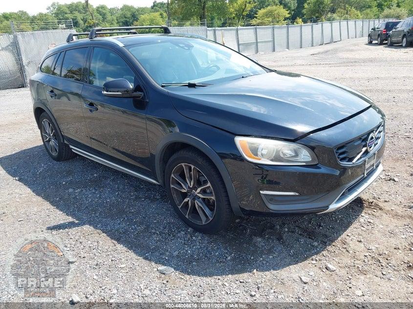 2015 VOLVO V60 CROSS COUNTRY T5 — фото 1