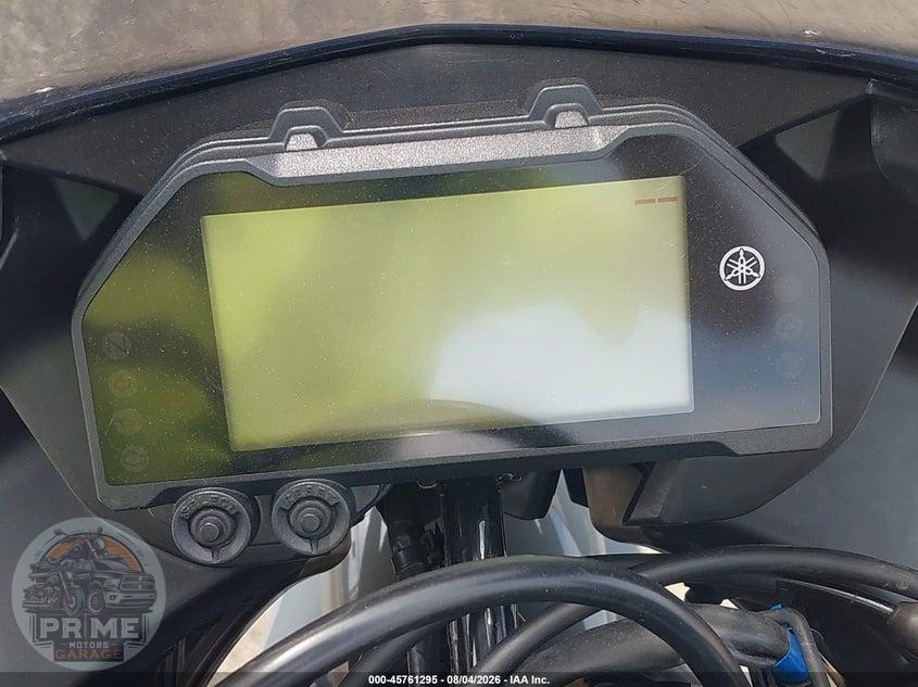 2020 YAMAHA YZFR3 — фото 7