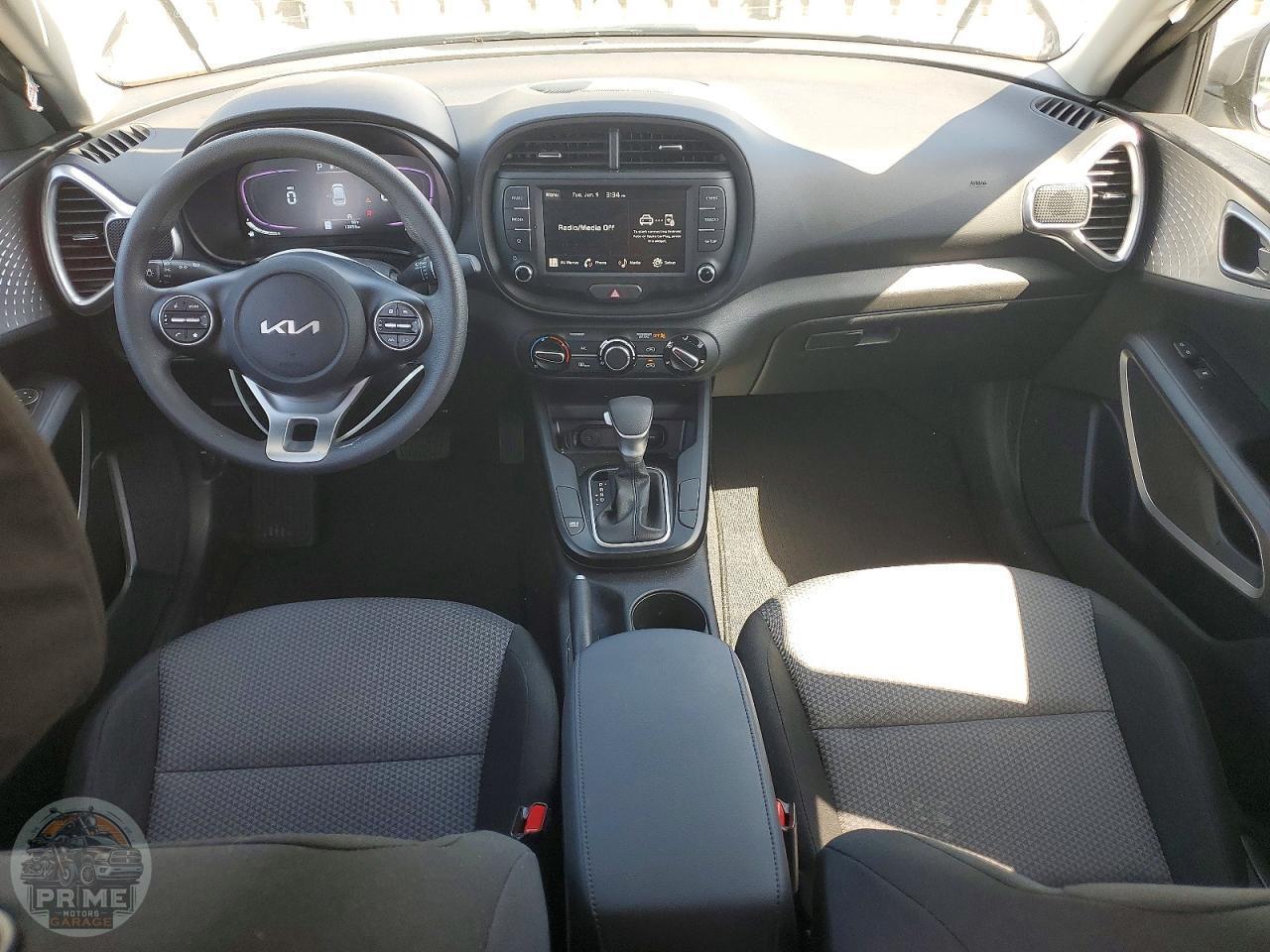 2025 KIA SOUL — фото 8