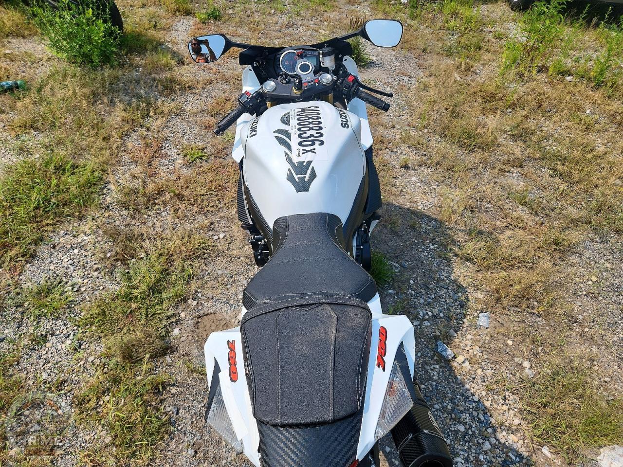 2024 SUZUKI GSX R750 — фото 6