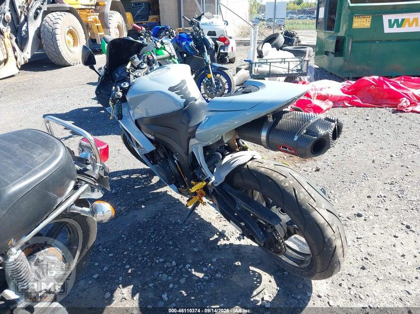 2008 HONDA CBR600 RR — фото 3