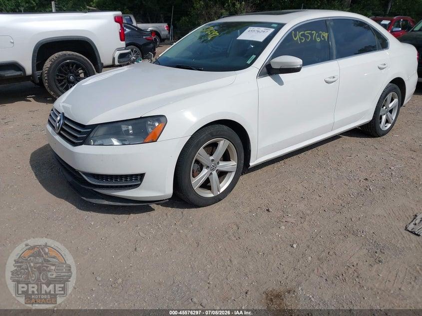 2013 VOLKSWAGEN PASSAT 2.5L SE — фото 2